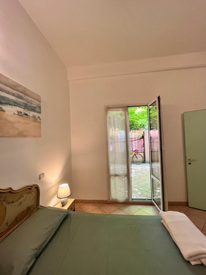 Casa Rosa Apartment Finale Ligure Bagian luar foto